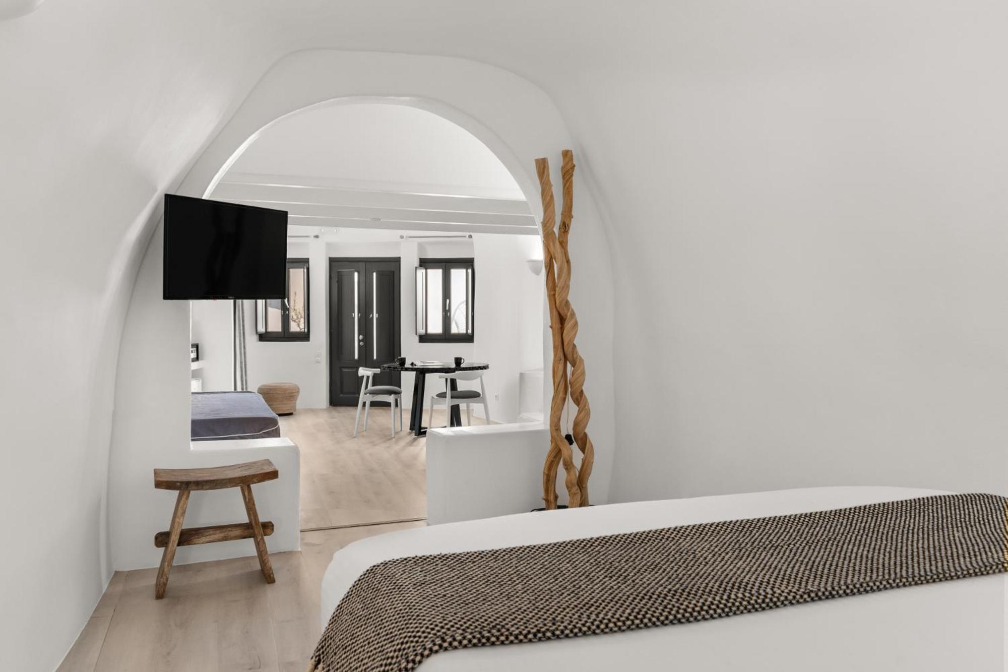 Mill Houses New Elegant Suites Fira (Santorini) Exterior photo